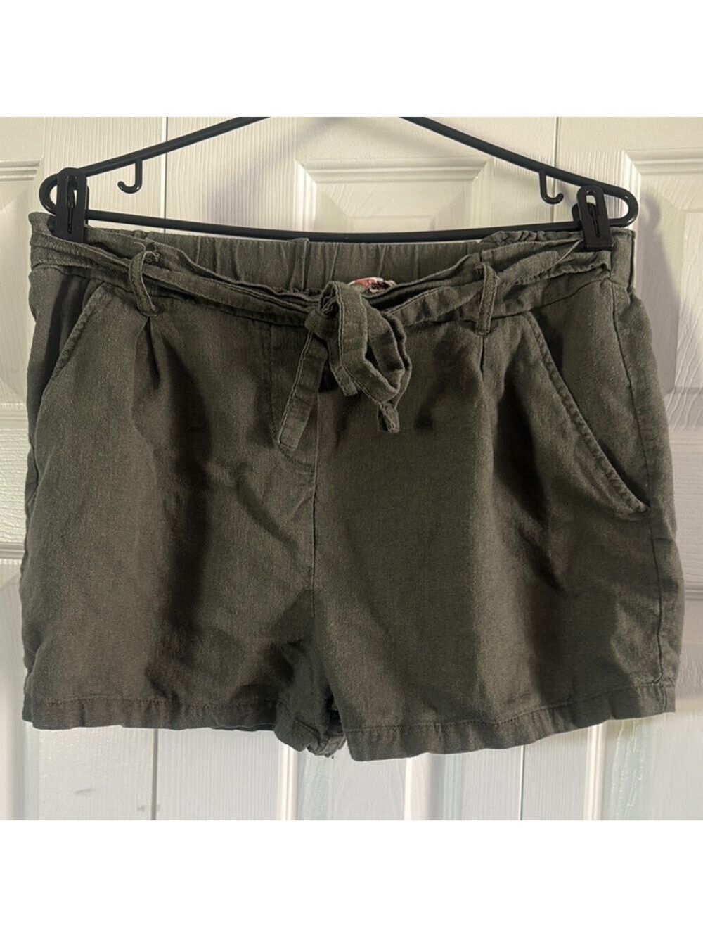 Ci Sono Green Cargo Shorts with Drawstring Waist